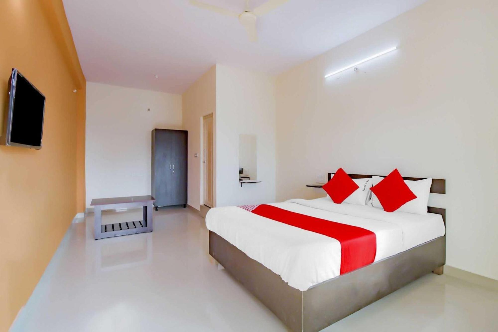 Hotel O P N K Suites Jālahalli Exteriör bild